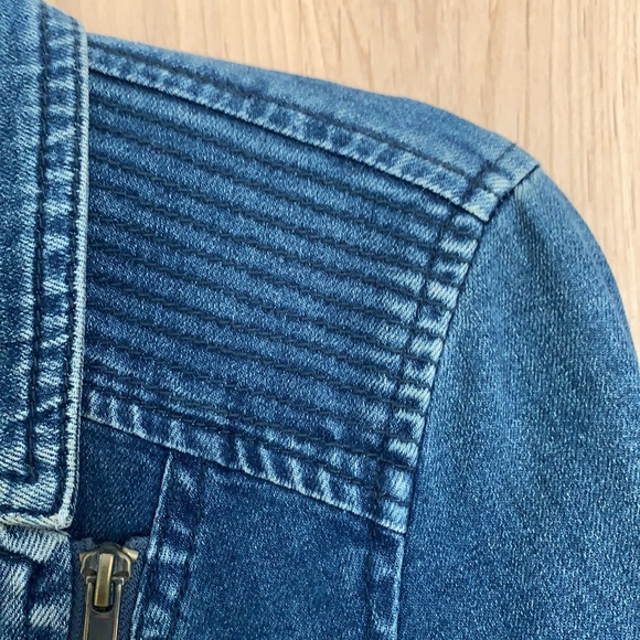 Jean jacket - Picture 3 of 5